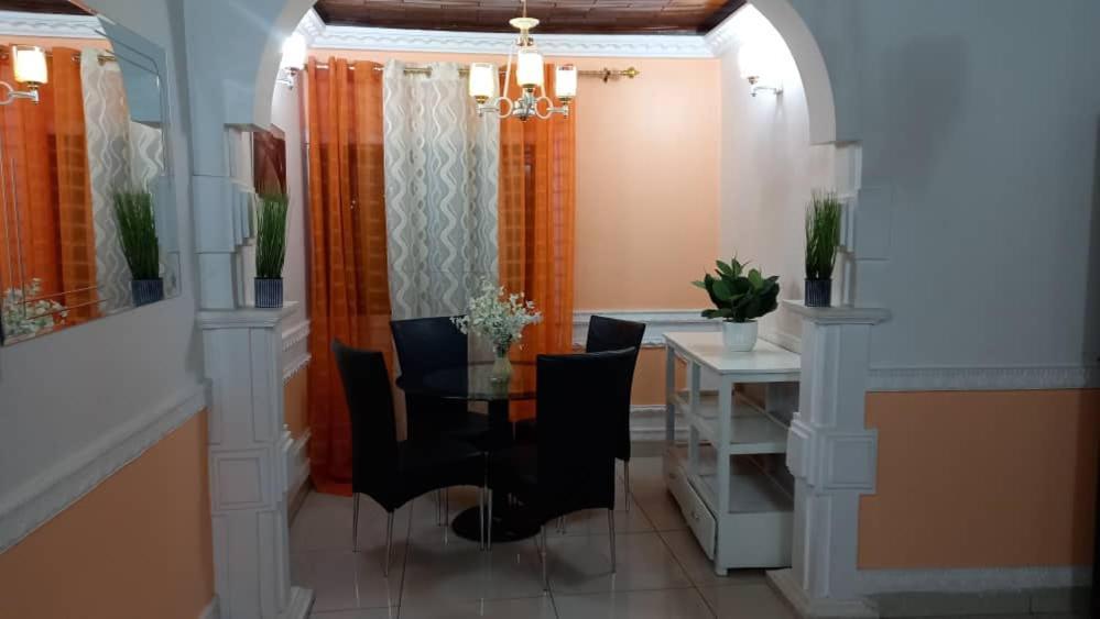 Appartement Meuble 3Ch Yaounde Omnisport - Tigson Exterior photo